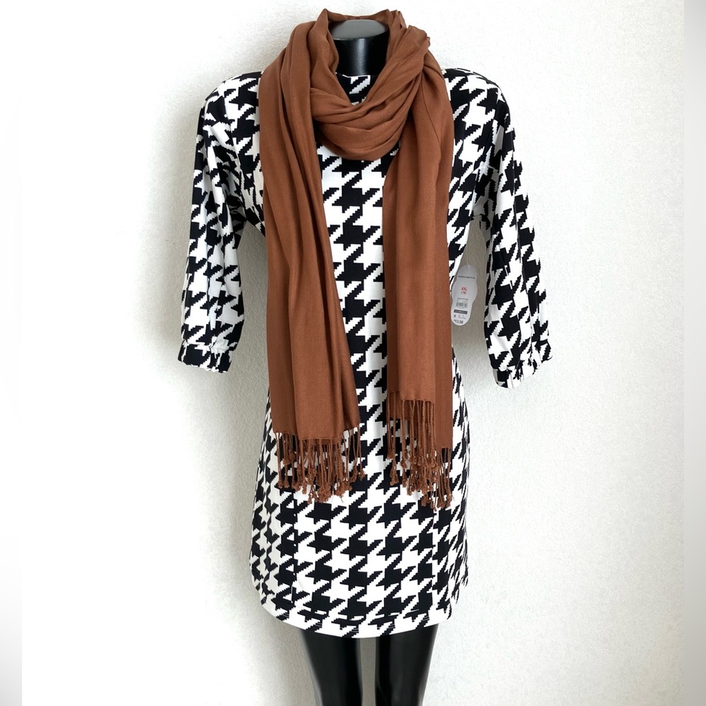 NWT! DOGTOOTH pattern BLACK+white Mini DRESS Womens 4/6 or girls 16/18 timeless!